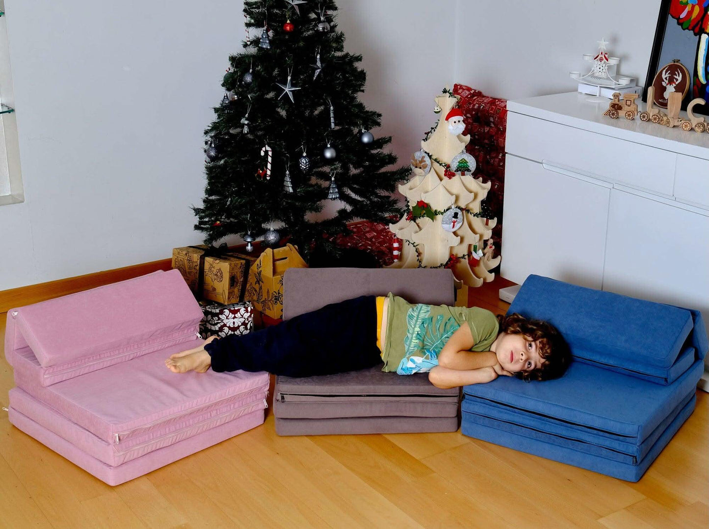 Transformable Kids Play Mat and Couch for Playtime and Relaxation